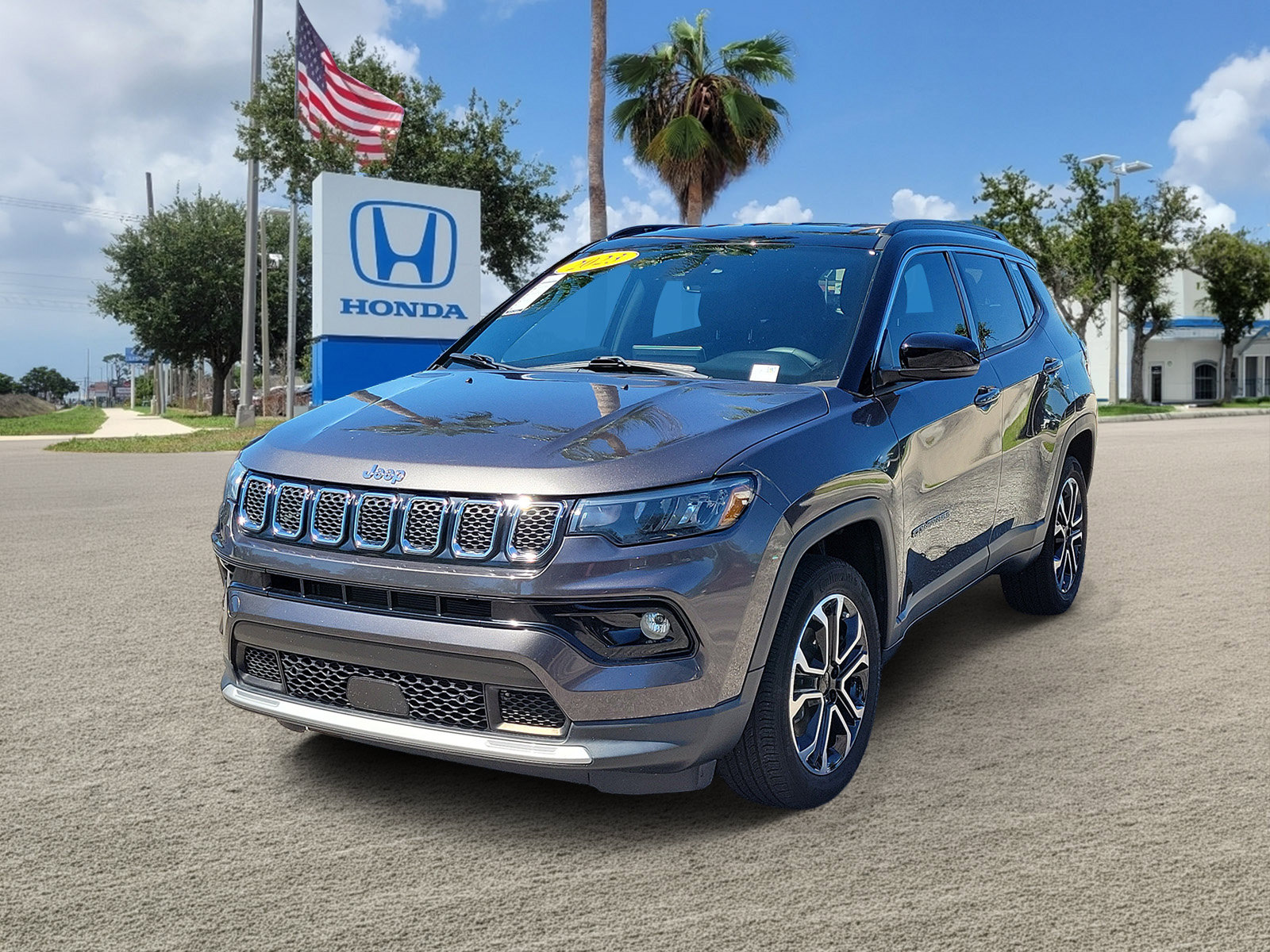 Used 2023 Jeep Compass Limited AWD/4WD image 4