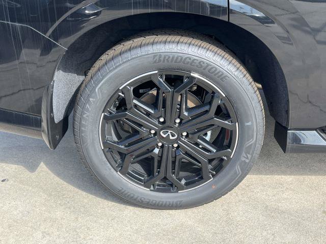 New 2026 INFINITI QX80 4WD w/ Sport Exterior Package image 4