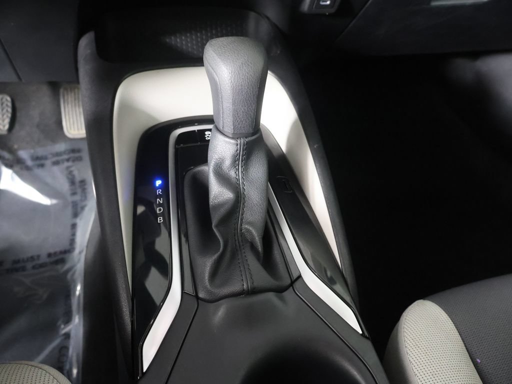 Used 2025 Toyota Corolla LE FWD image 41