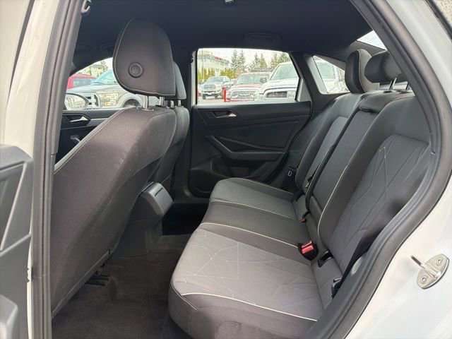 Used 2025 Volkswagen Jetta Sport FWD image 19