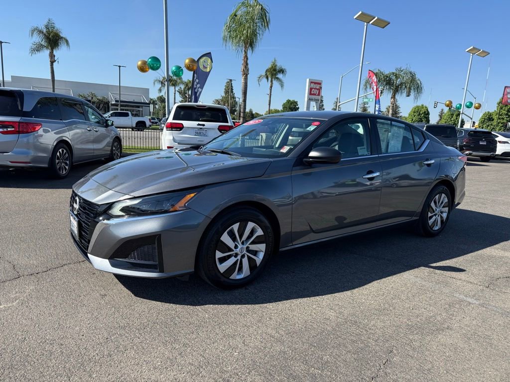 Certified 2025 Nissan Altima 2.5 S image 3