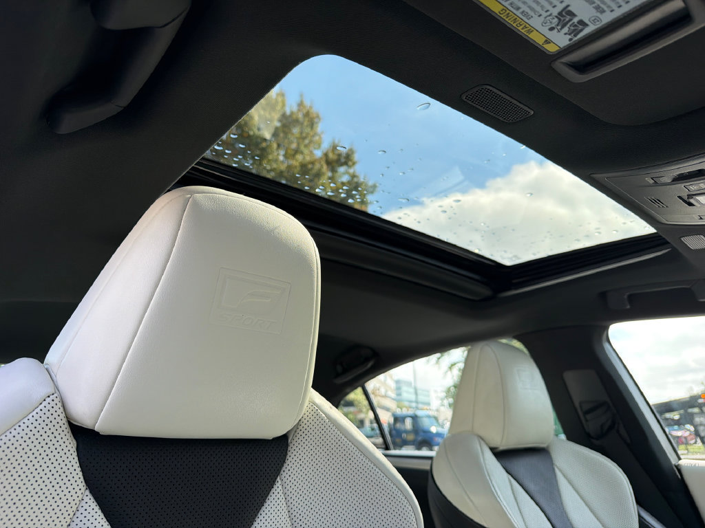 Used 2022 Lexus ES 350 F Sport w/ Accessory Package FWD image 11