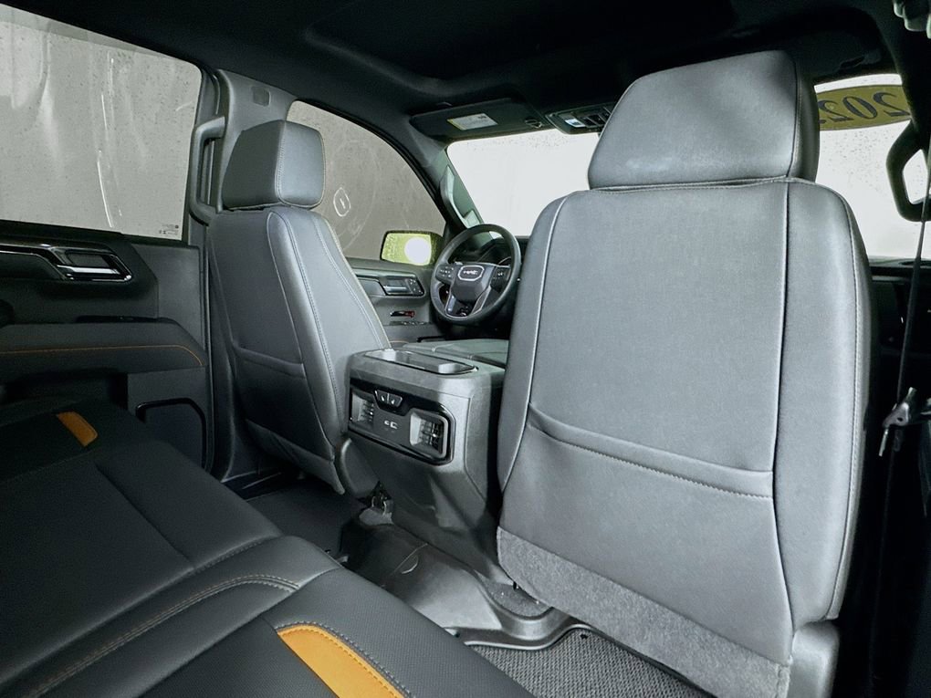 Used 2025 GMC Sierra 1500 AT4 w/ AT4 Premium Package AWD/4WD image 27