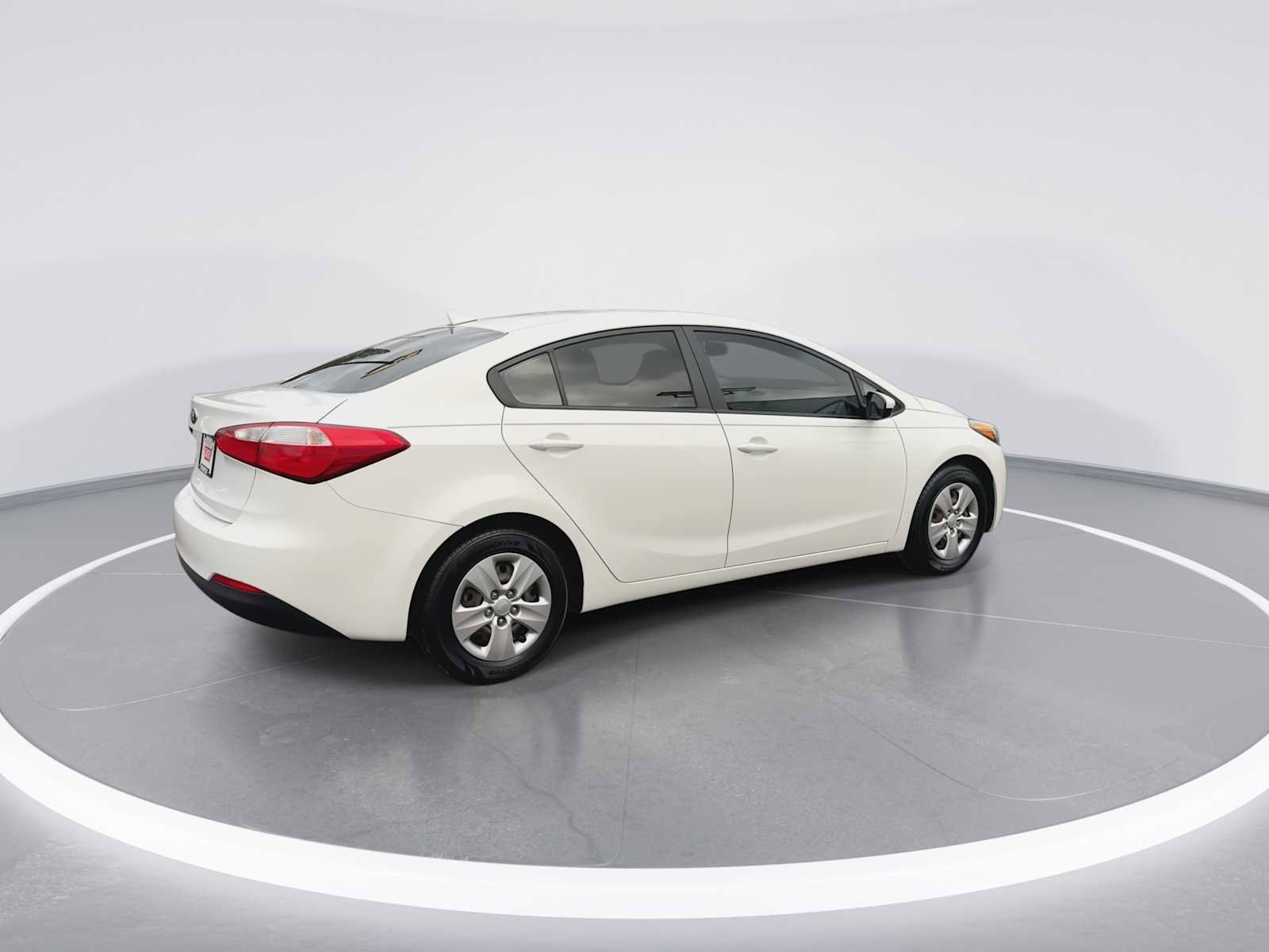 Used 2016 Kia Forte LX image 8