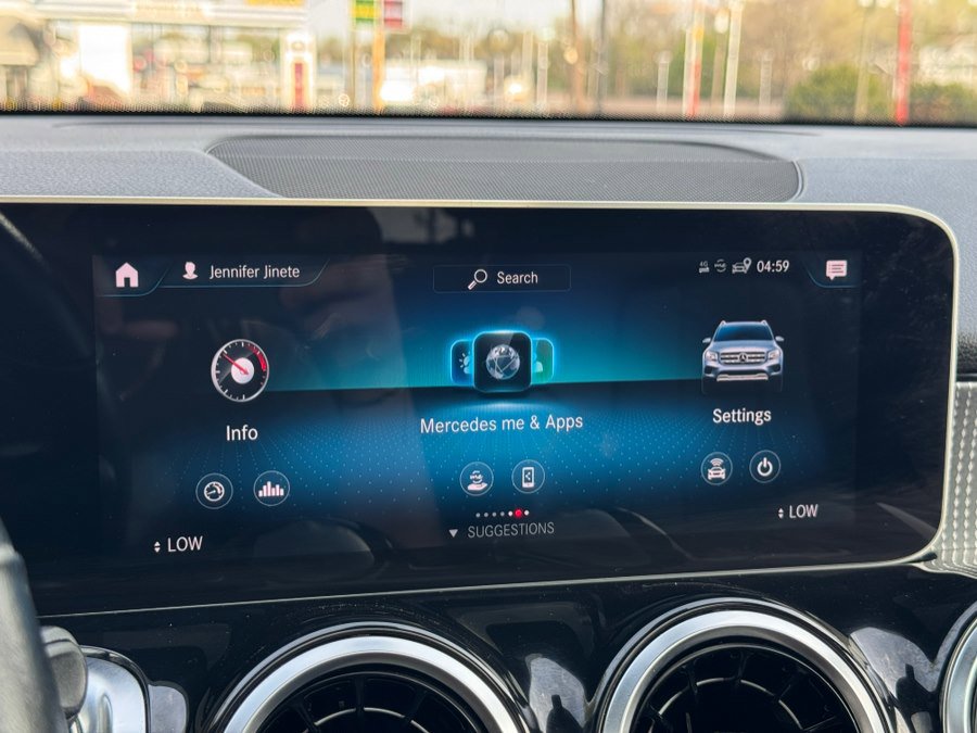 Used 2021 Mercedes-Benz GLB 250 4MATIC image 54