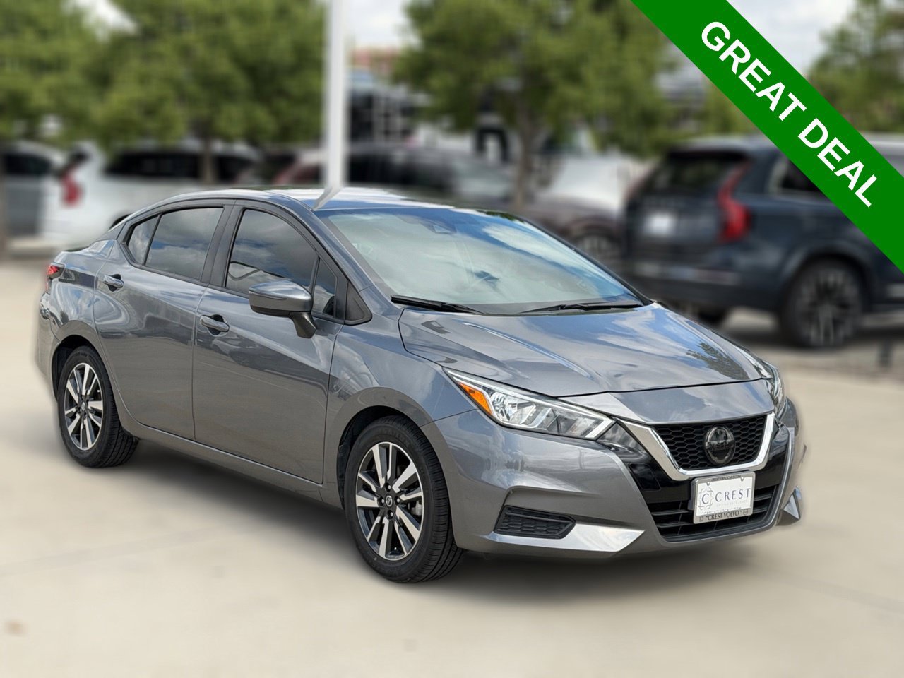 Used 2021 Nissan Versa SV FWD image 4