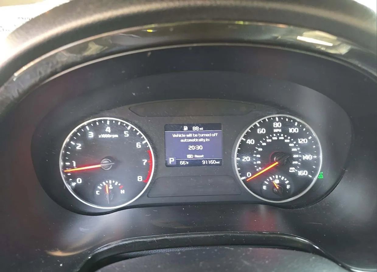 Used 2021 Kia Seltos EX image 39