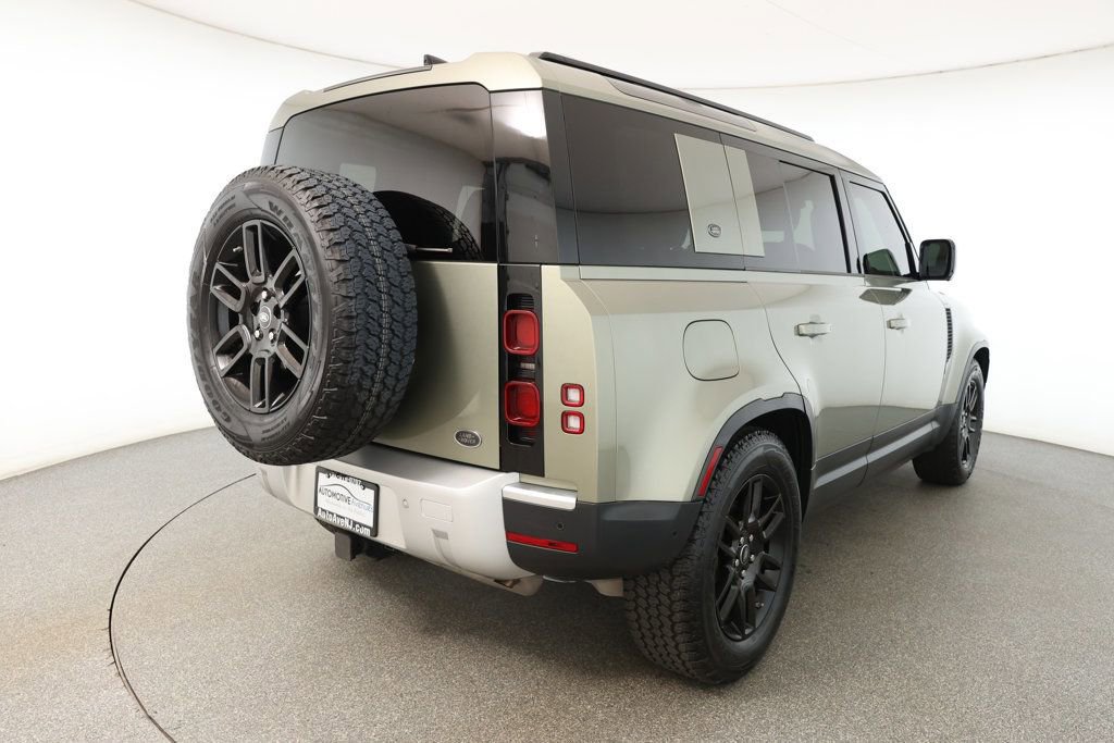 Used 2020 Land Rover Defender 110 S image 4