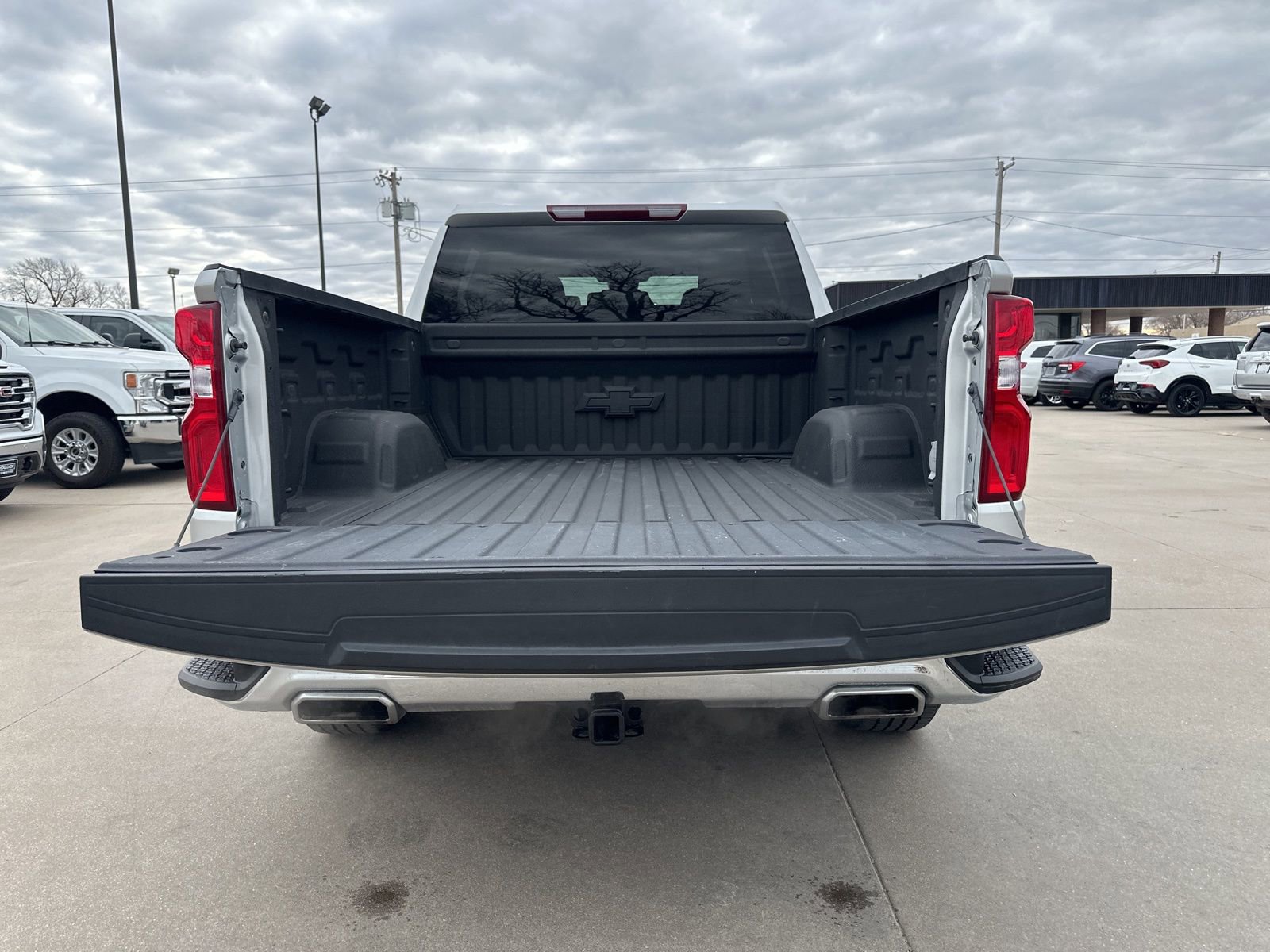 Used 2022 Chevrolet Silverado 1500 LTZ image 14