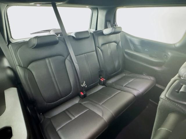 New 2026 Jeep Grand Wagoneer 4WD w/ Premium Group I image 32