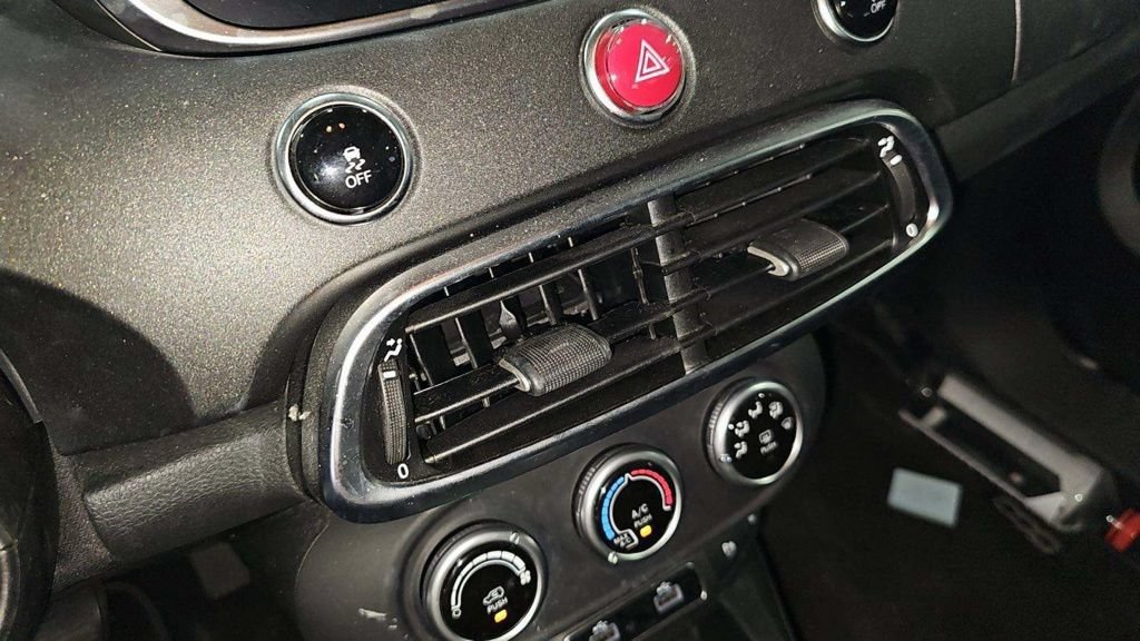 Used 2023 FIAT 500X Pop AWD/4WD image 16