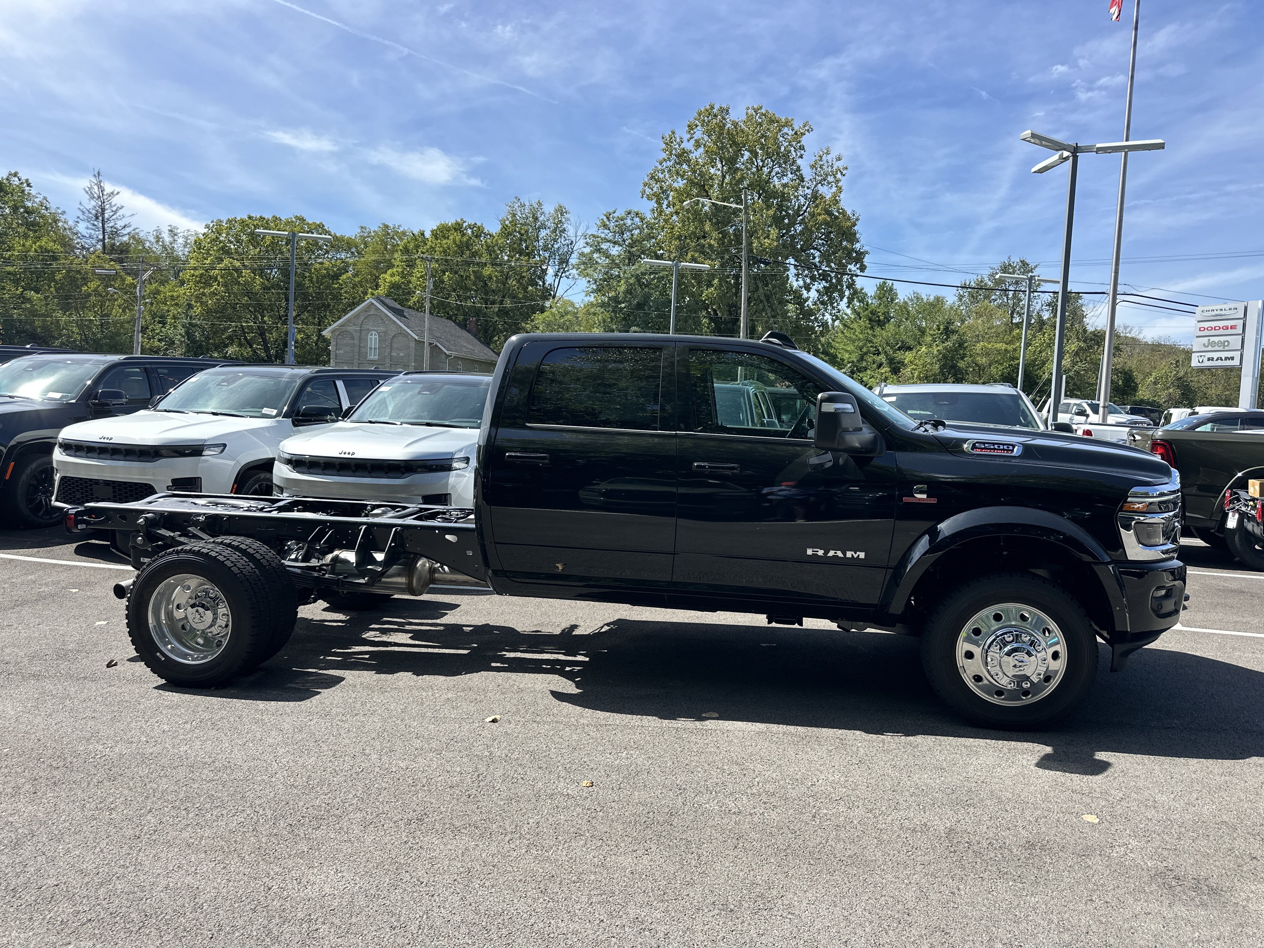 New 2027 RAM 5500 4x4 Crew Cab image 22