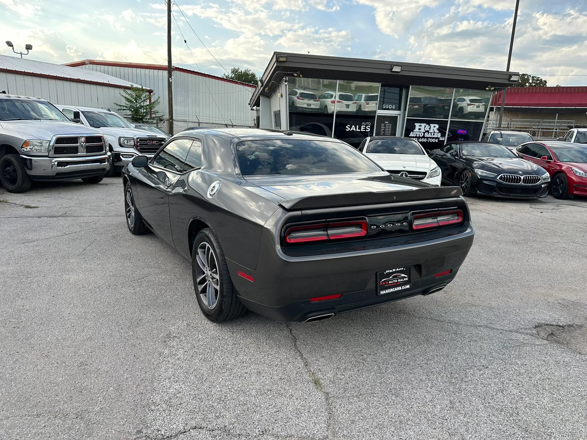 Used 2019 Dodge Challenger SXT w/ Driver Convenience Group AWD/4WD image 3