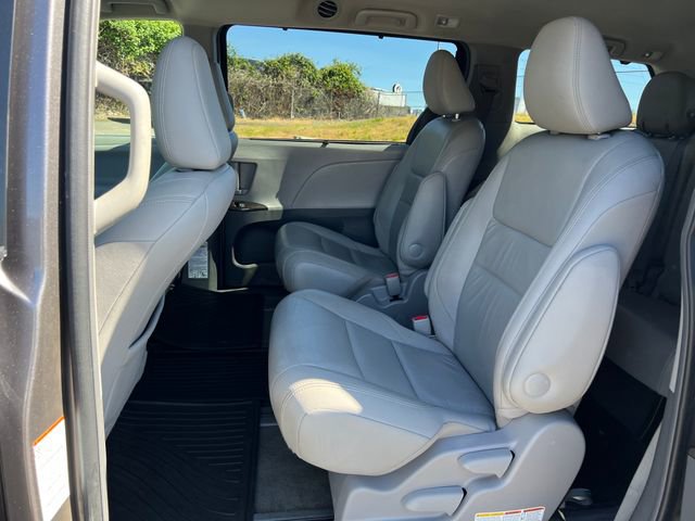 Used 2015 Toyota Sienna XLE Premium AWD/4WD image 14