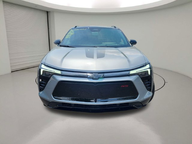 New 2026 Chevrolet Blazer EV RS w/ LPO, Blackout Package FWD image 2