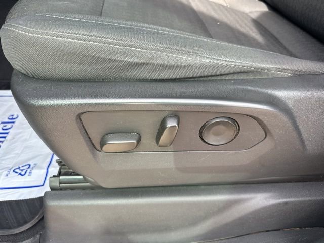 Used 2023 Chevrolet Silverado 1500 LT image 16