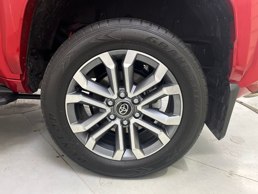 Used 2025 Toyota 4Runner Limited image 15