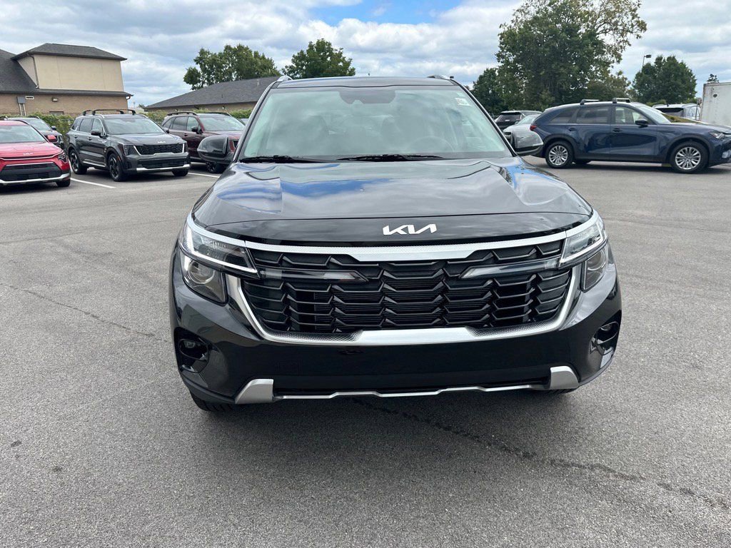 New 2026 Kia Seltos EX image 13