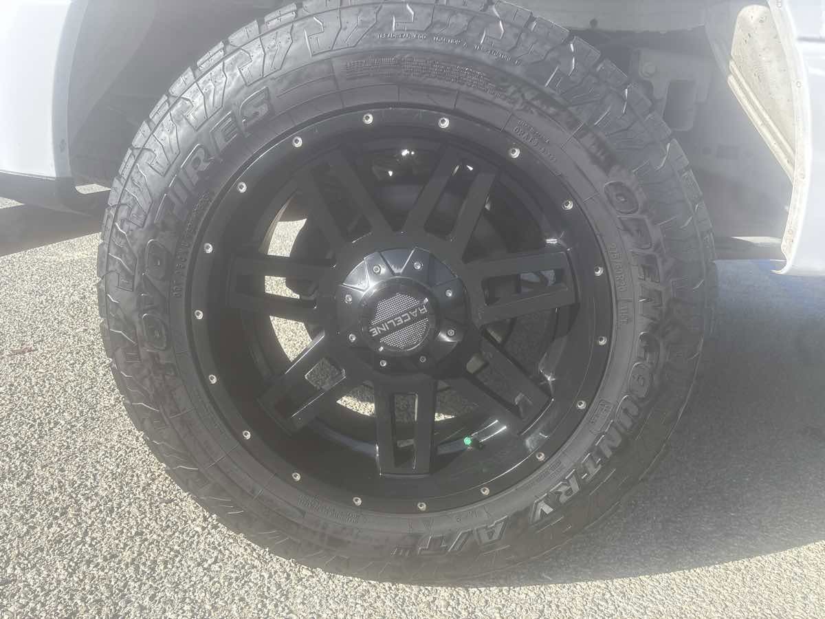 Used 2016 Ford F150 XLT AWD/4WD image 8