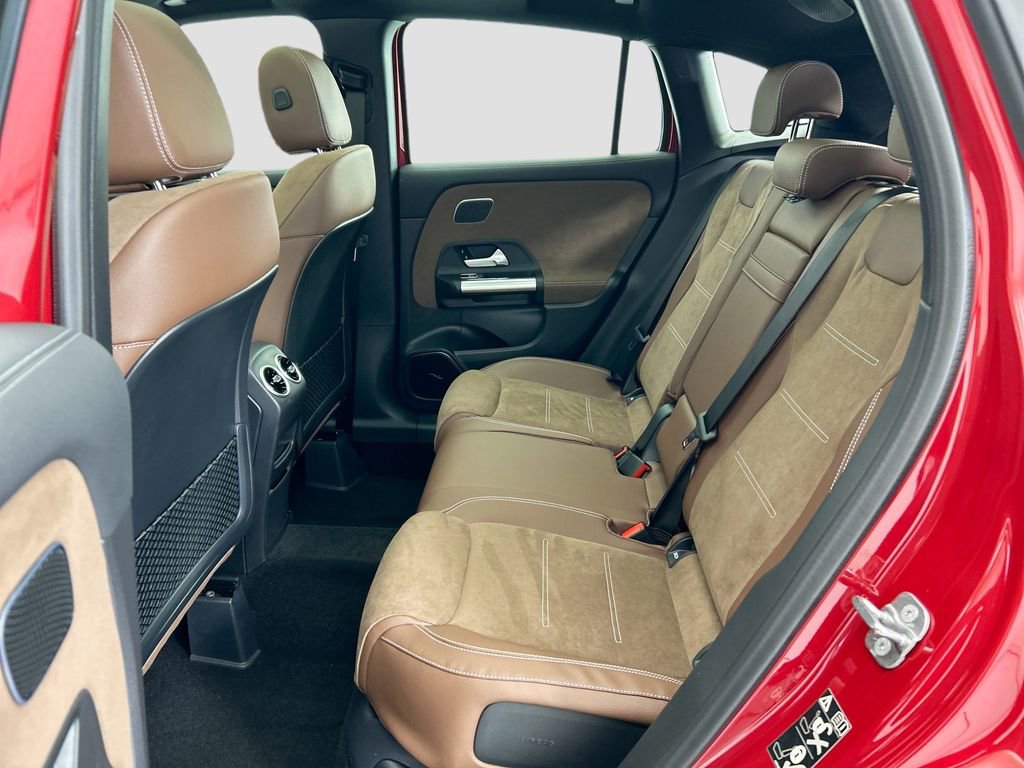 New 2026 Mercedes-Benz GLA 35 AMG 4MATIC image 20