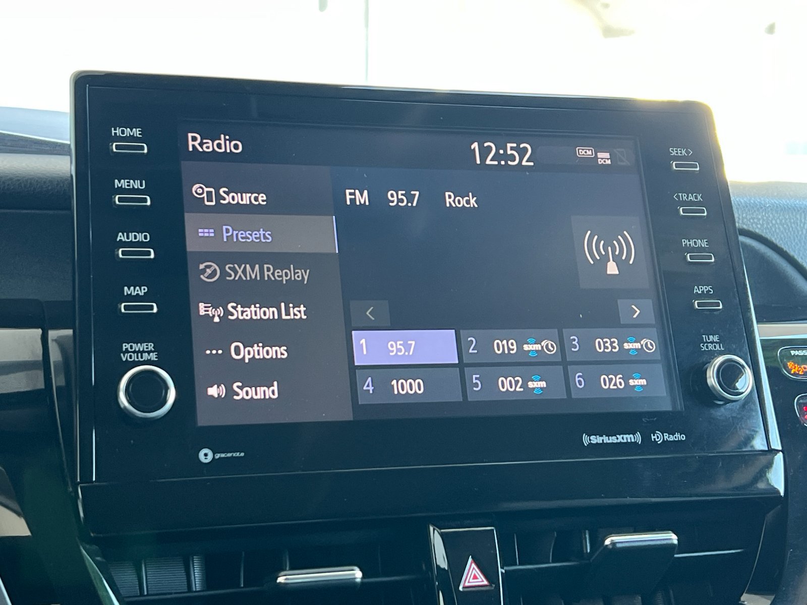 Used 2021 Toyota Camry XSE FWD image 17