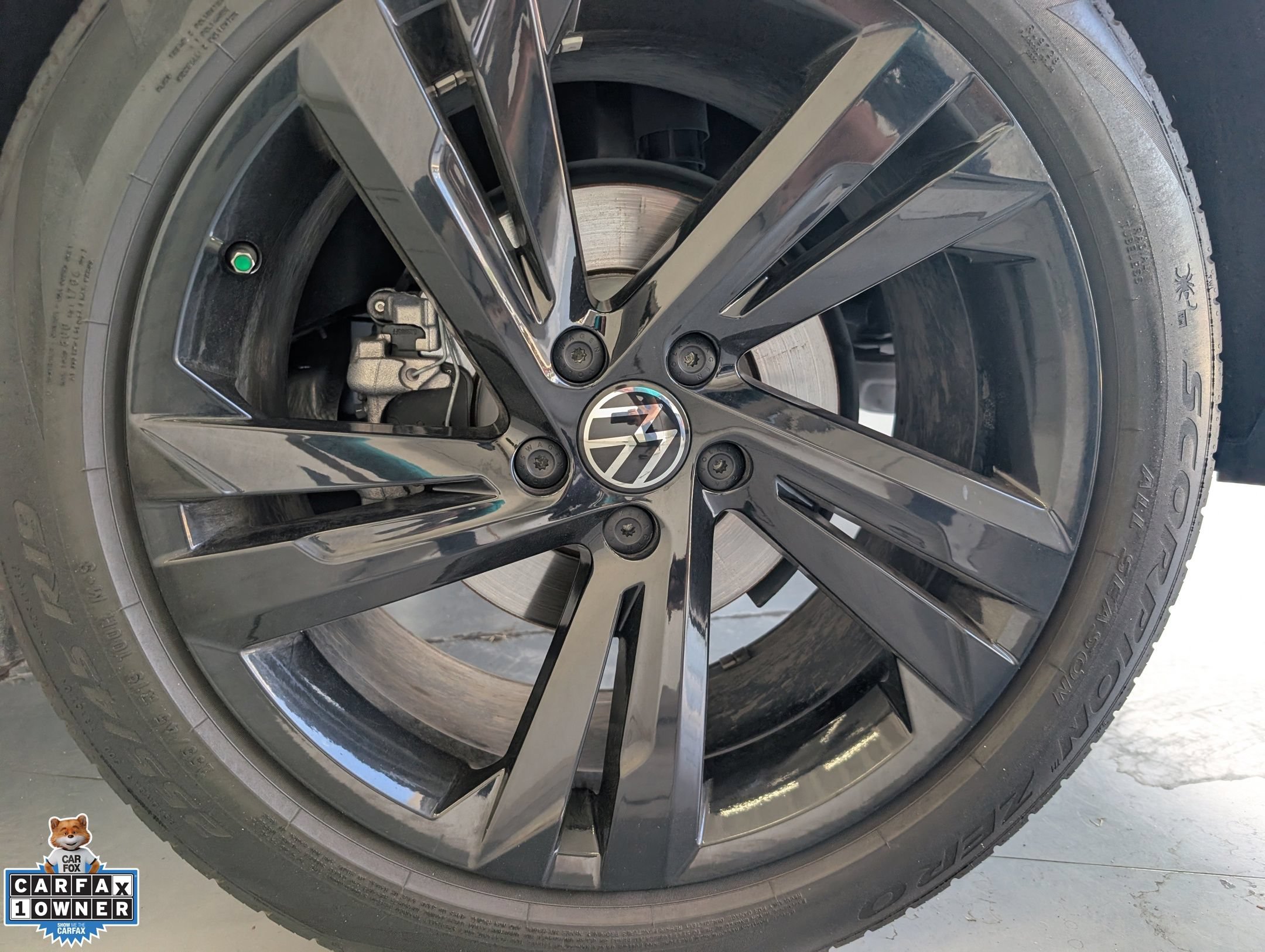 Used 2024 Volkswagen Tiguan SE R-Line w/ MDO Package, Three-Row FWD image 7