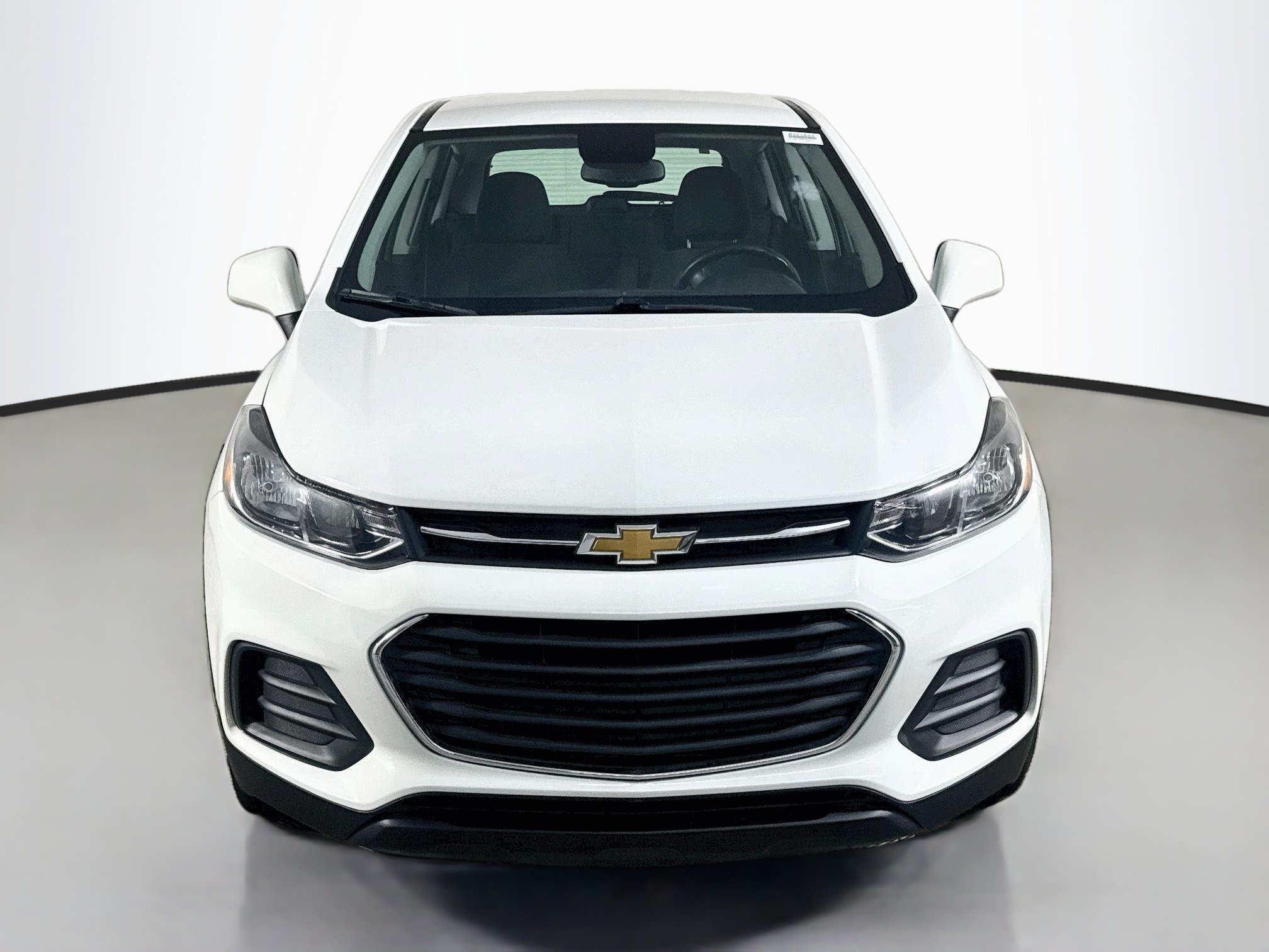 Used 2021 Chevrolet Trax LS FWD image 2