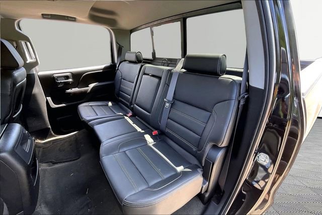 Used 2015 GMC Sierra 2500 Denali w/ Duramax Plus Package AWD/4WD image 16