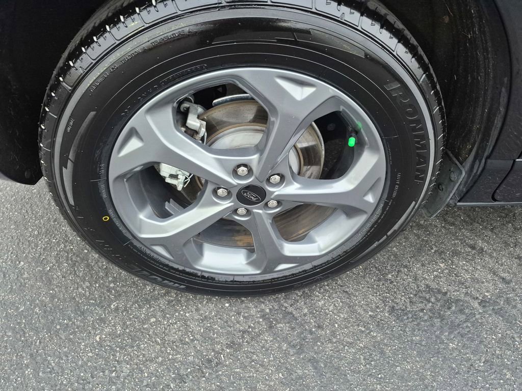Used 2024 Ford Escape ST-Line image 17