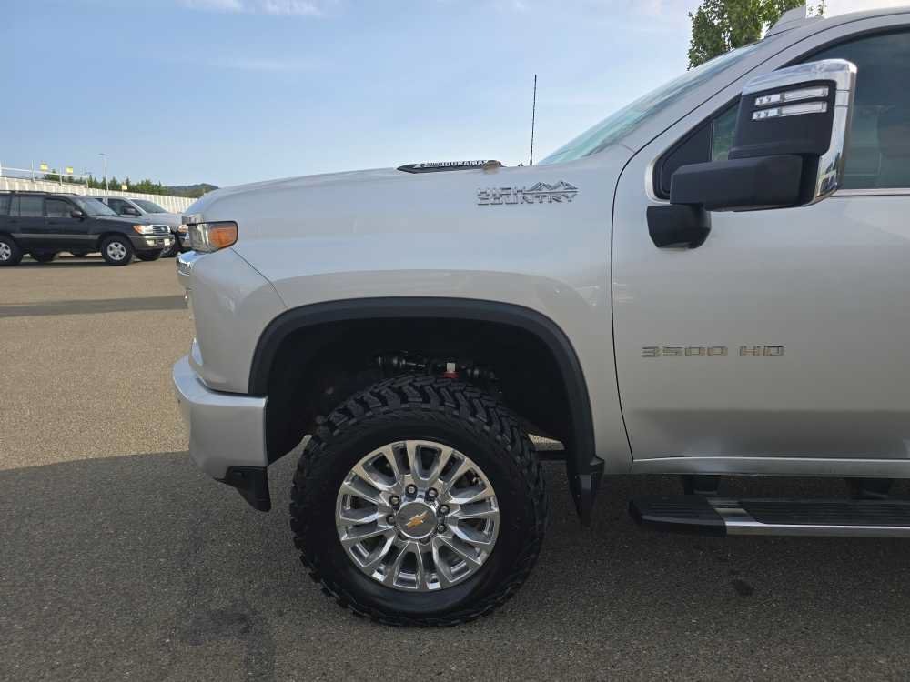 Used 2023 Chevrolet Silverado 3500 High Country w/ Safety Package II AWD/4WD image 18