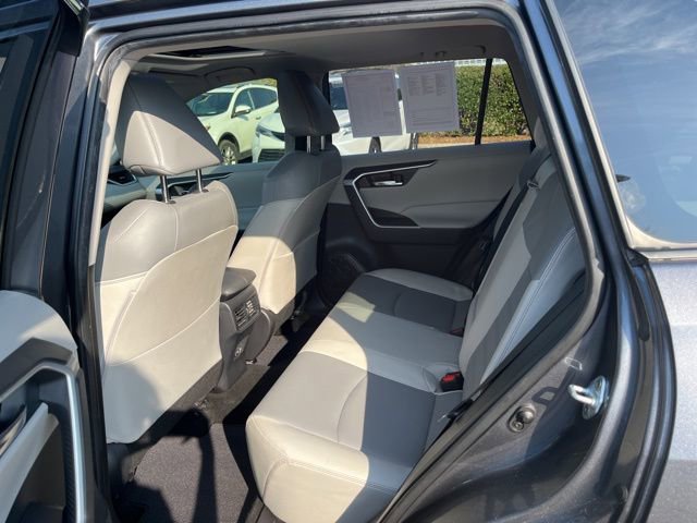 Used 2023 Toyota RAV4 XLE Premium image 16