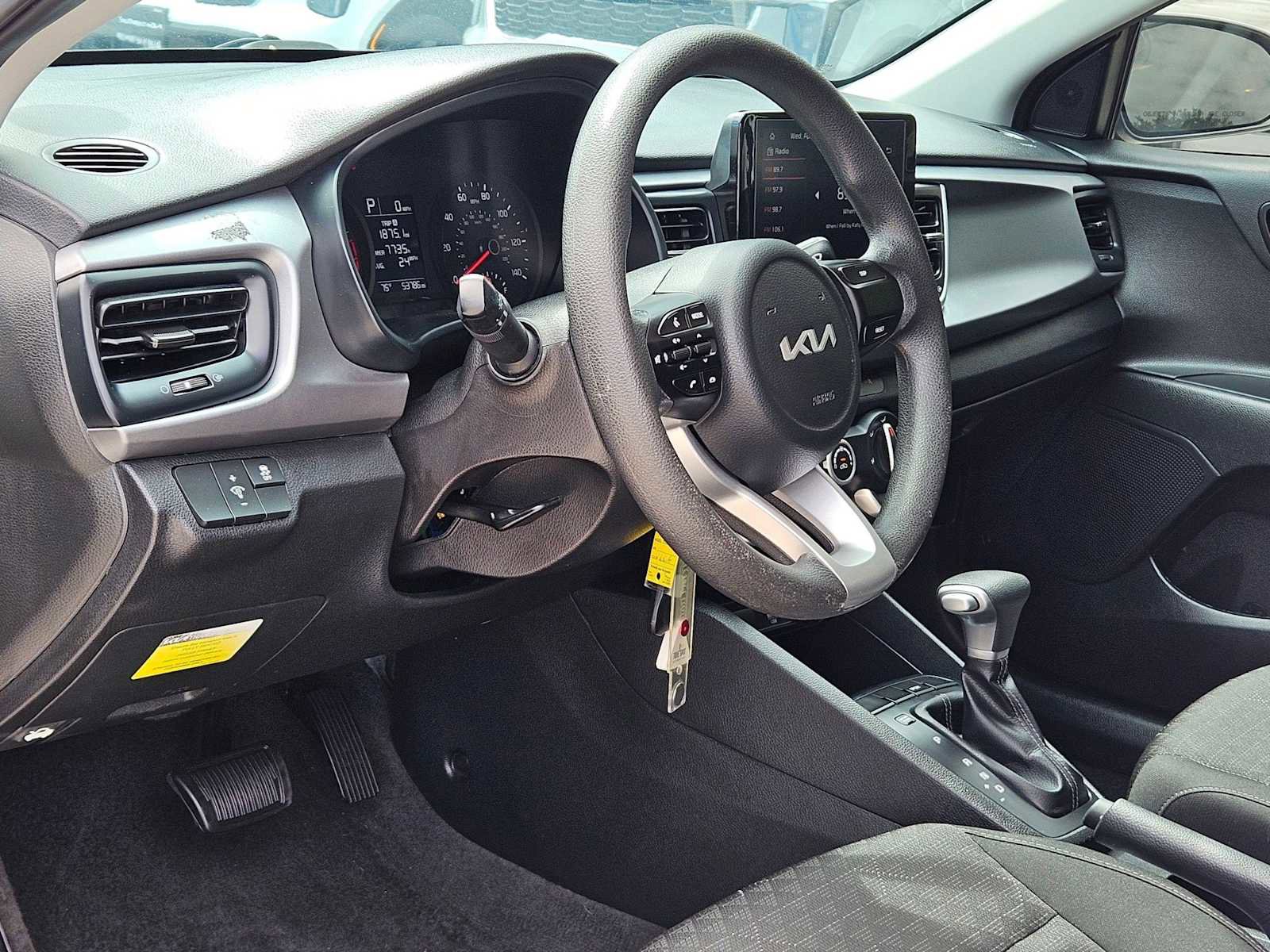 Used 2023 Kia Rio LX image 2