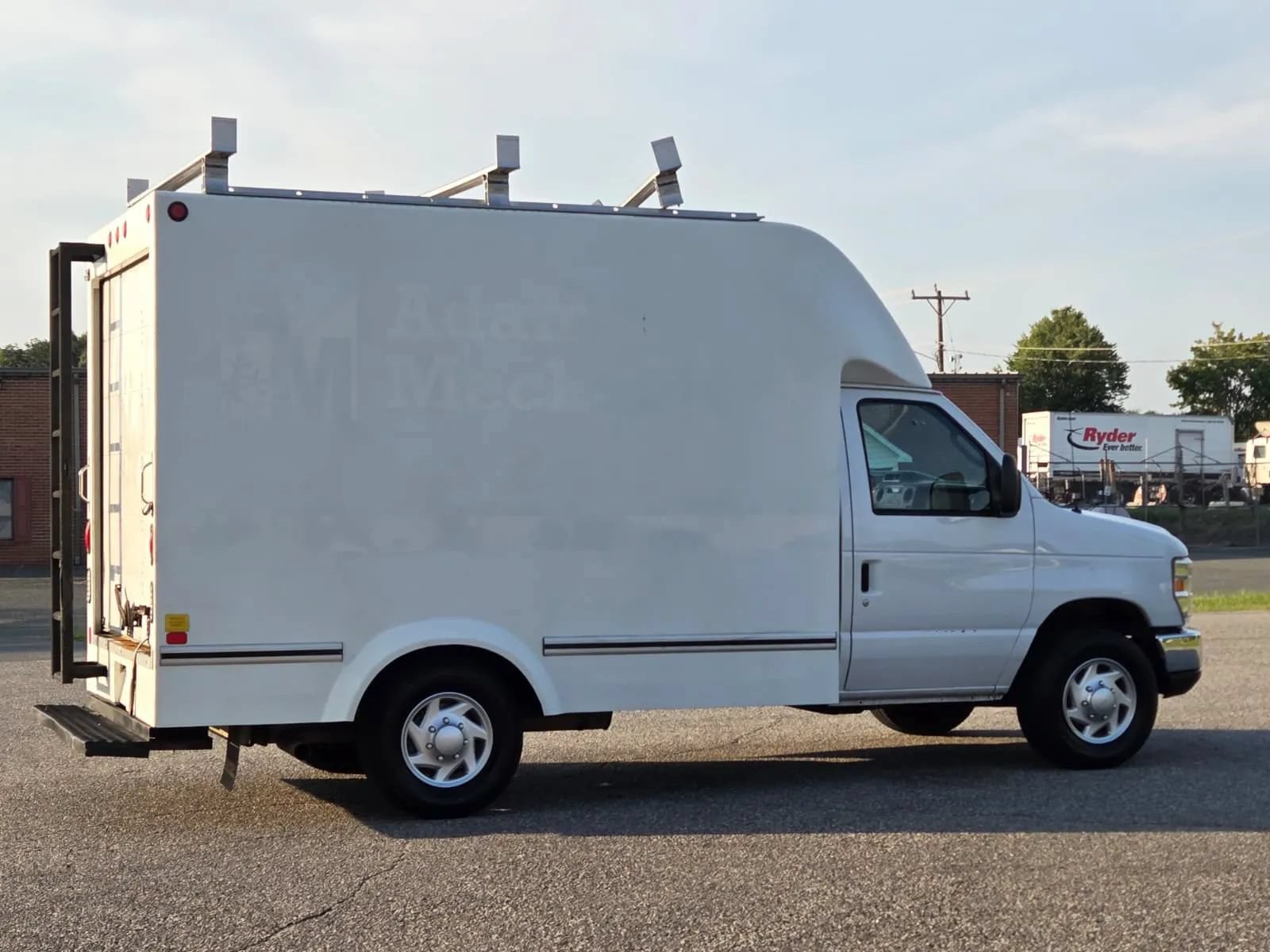 Used 2013 Ford E-350 and Econoline 350 Super Duty RWD image 6