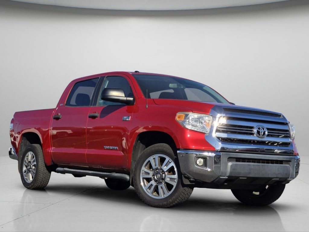 Used 2017 Toyota Tundra SR5 w/ SR5 Upgrade Package AWD/4WD image 2