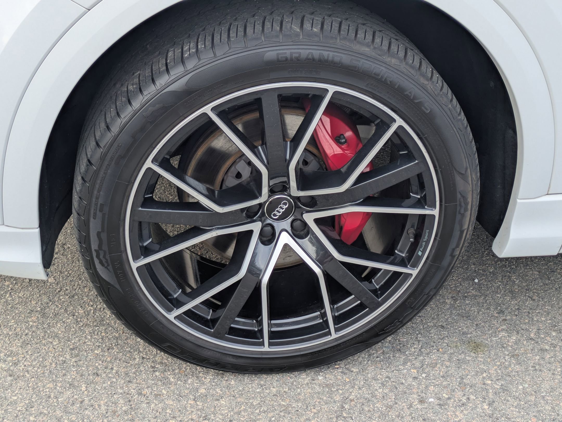 Used 2020 Audi Q8 Premium Plus image 11