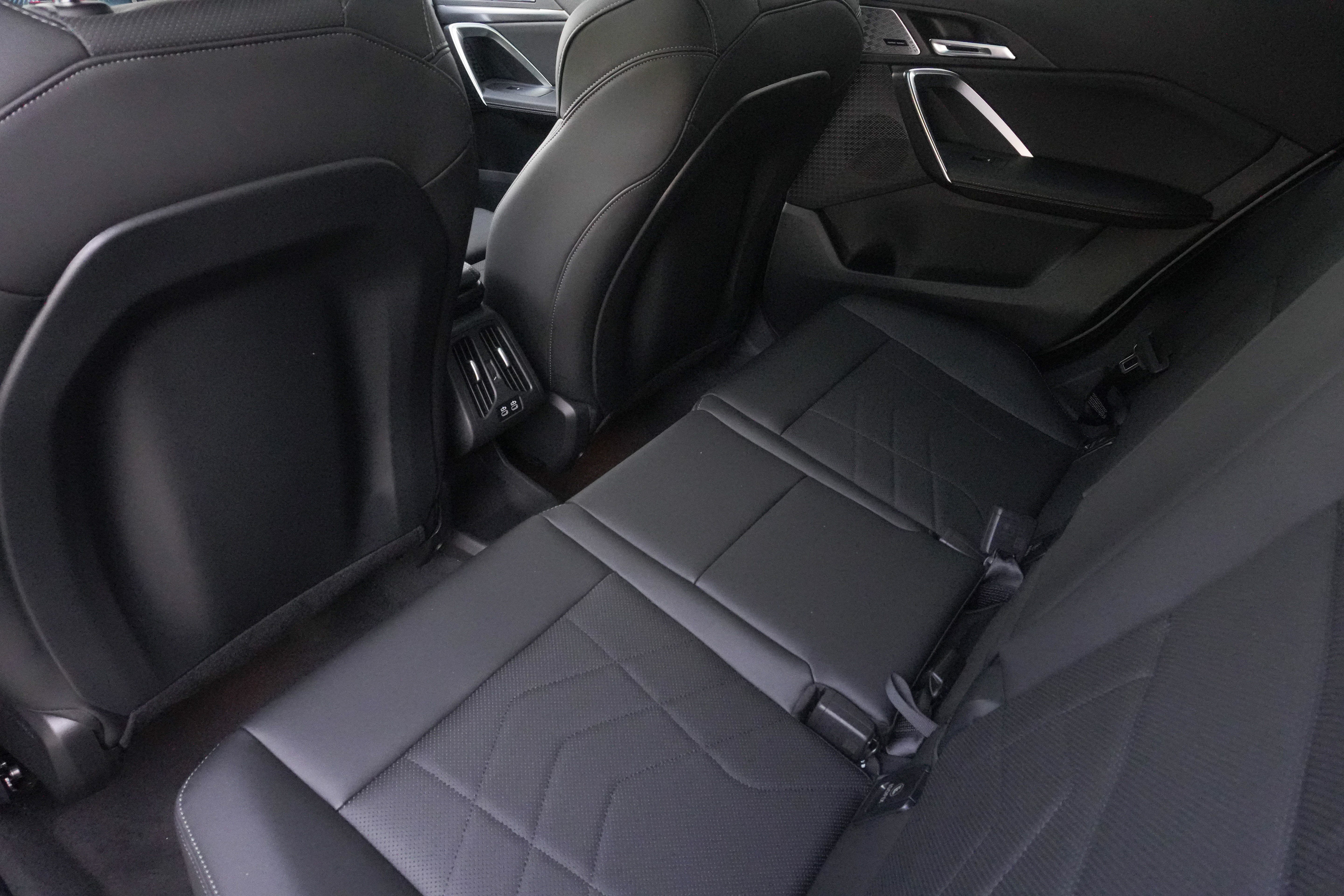 Certified 2025 BMW X2 M35i AWD/4WD image 36