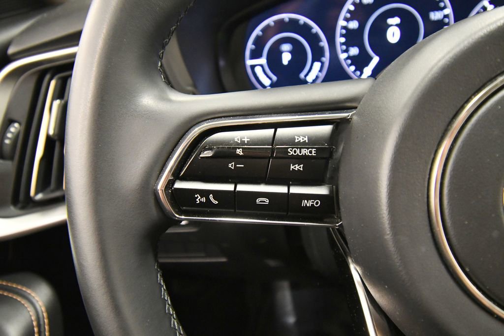 Used 2024 MAZDA CX-90 Plug-In Hybrid w/ Preferred AWD/4WD image 21