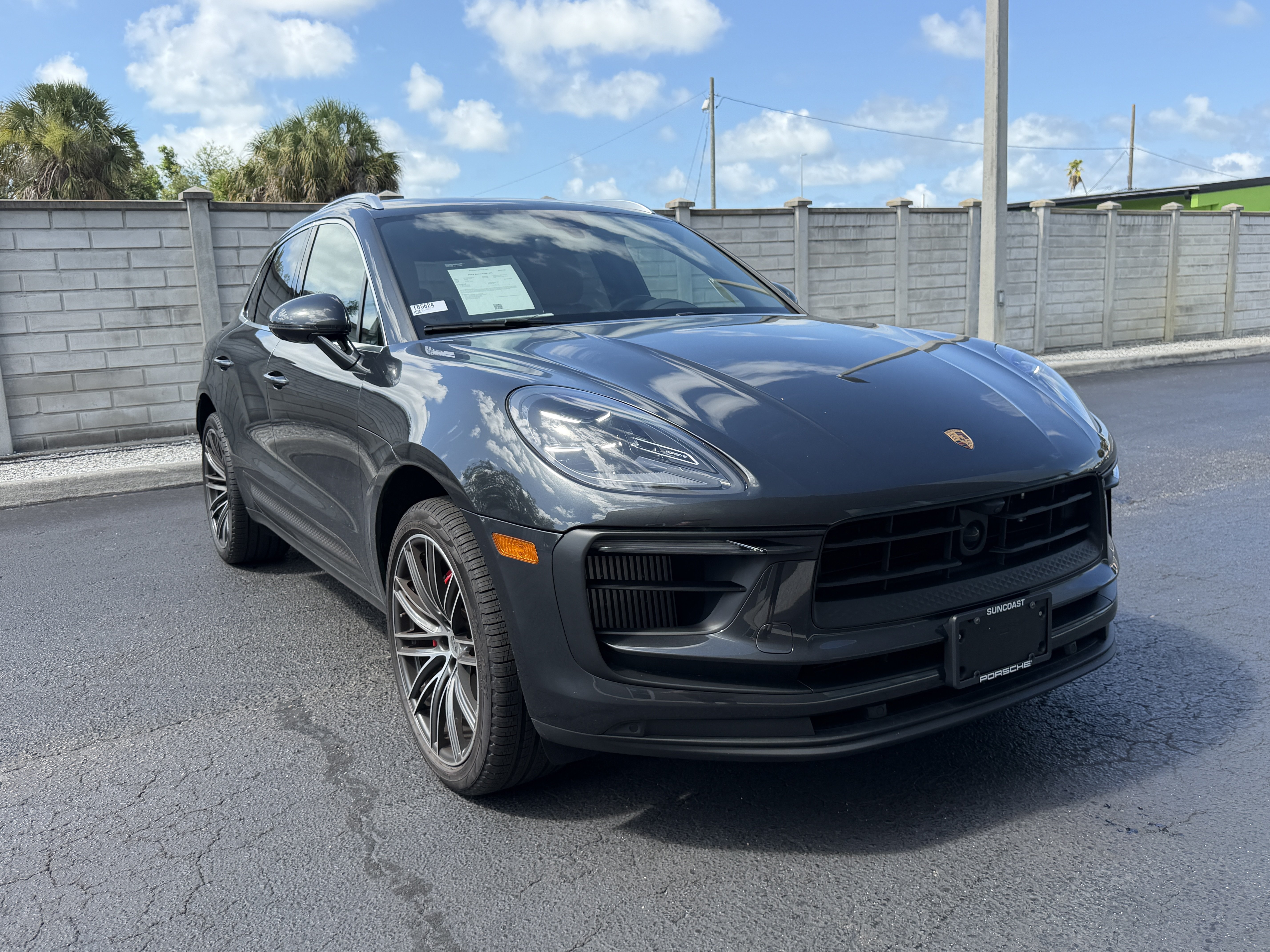 Certified 2024 Porsche Macan S AWD/4WD image 8