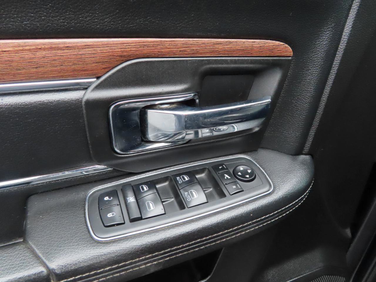 Used 2018 RAM 3500 Laramie AWD/4WD image 28