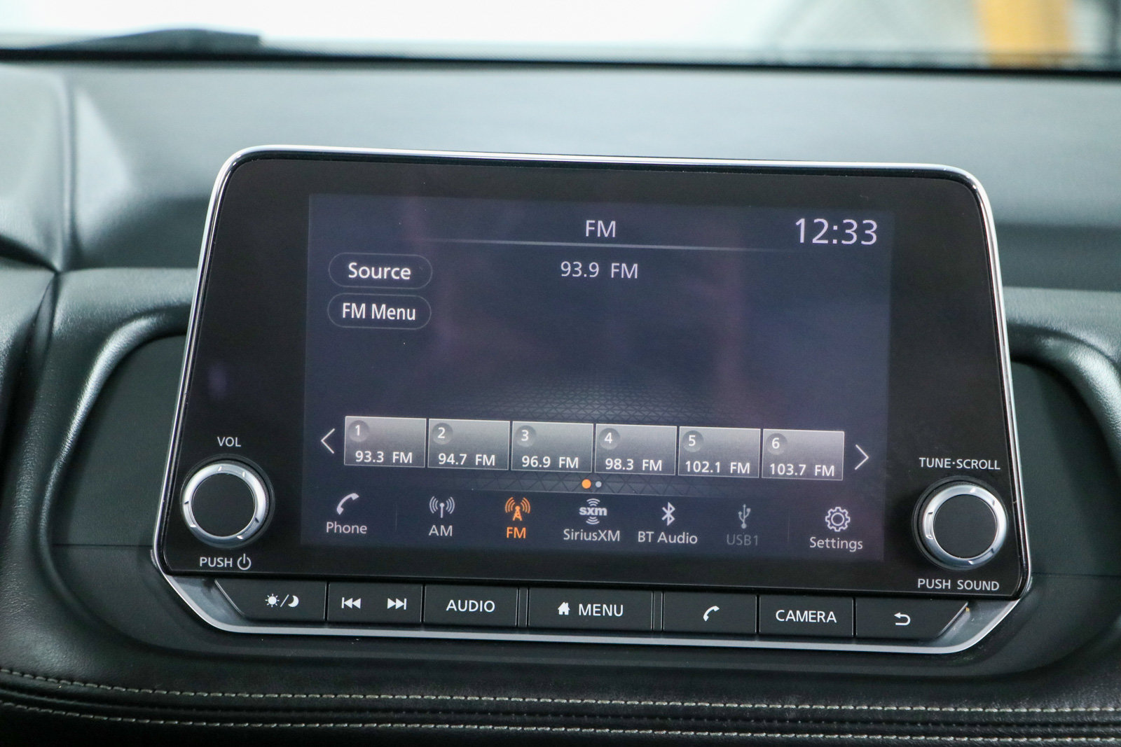 Used 2024 Nissan Rogue SV w/ SV Premium Package FWD image 19