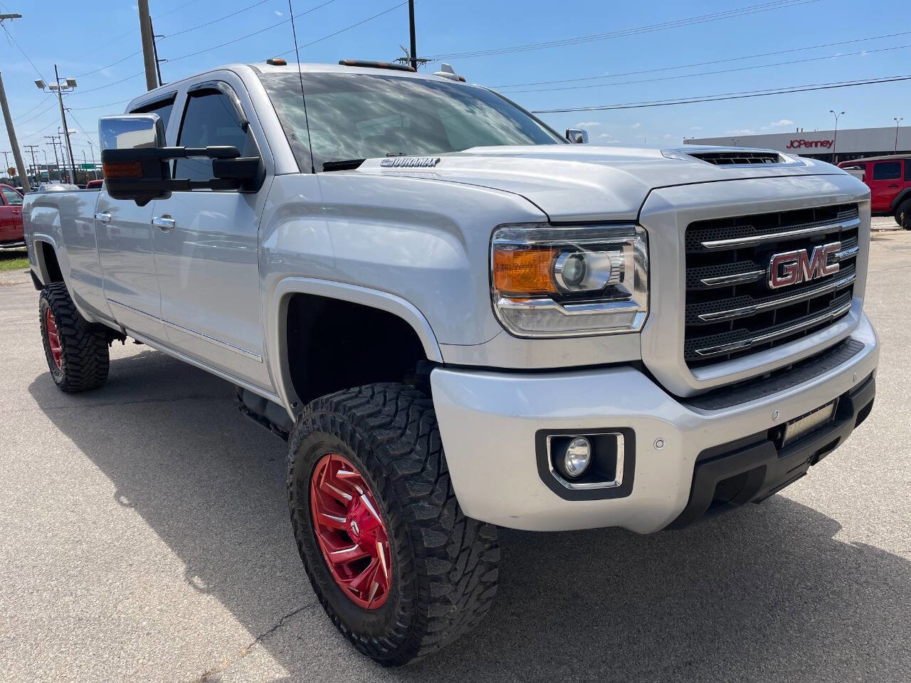 Used 2019 GMC Sierra 3500 Denali w/ Duramax Plus Package image 8