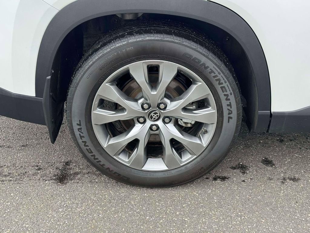 Used 2024 Toyota Grand Highlander AWD Hybrid image 10