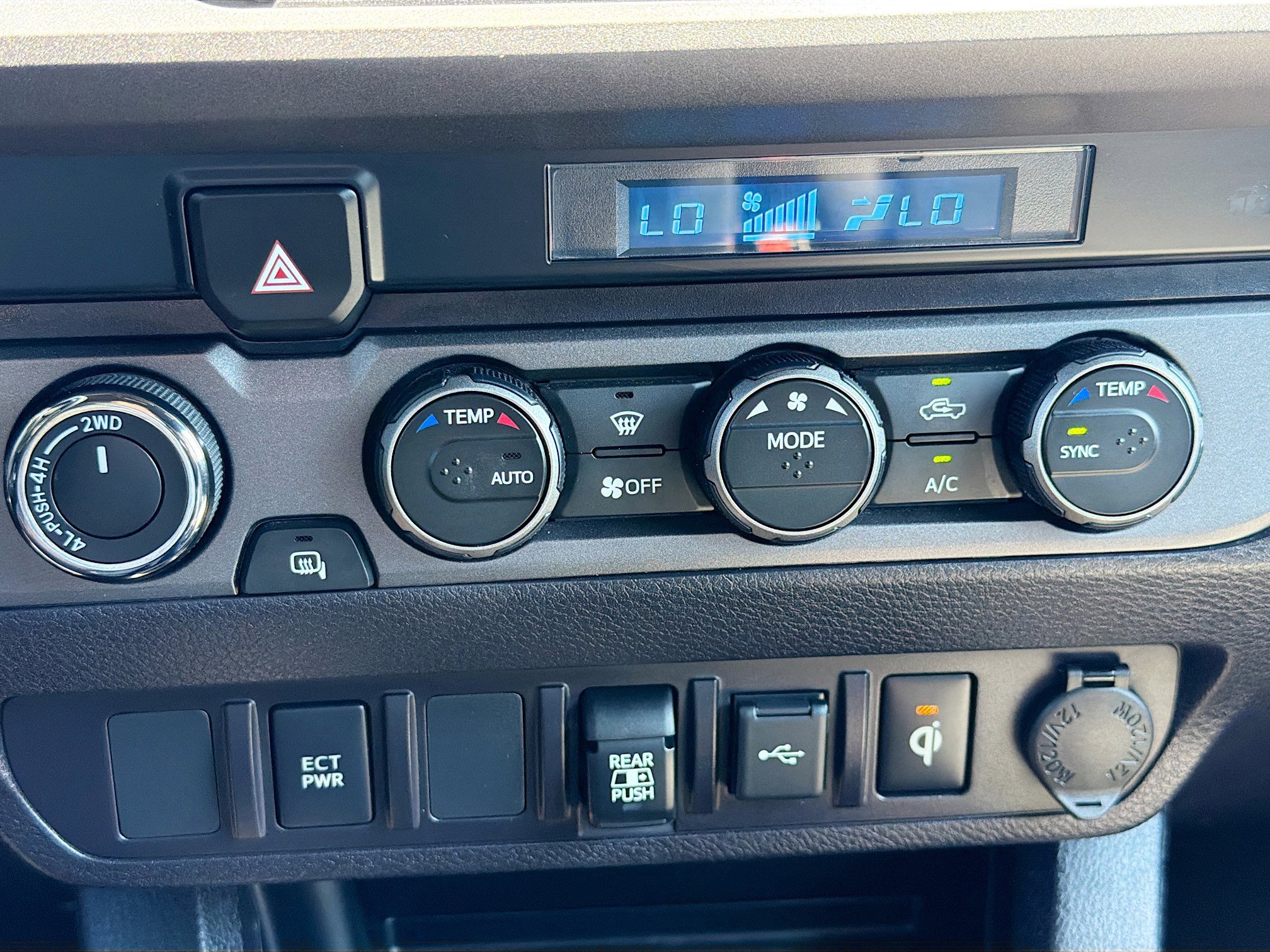 Used 2021 Toyota Tacoma TRD Sport image 31