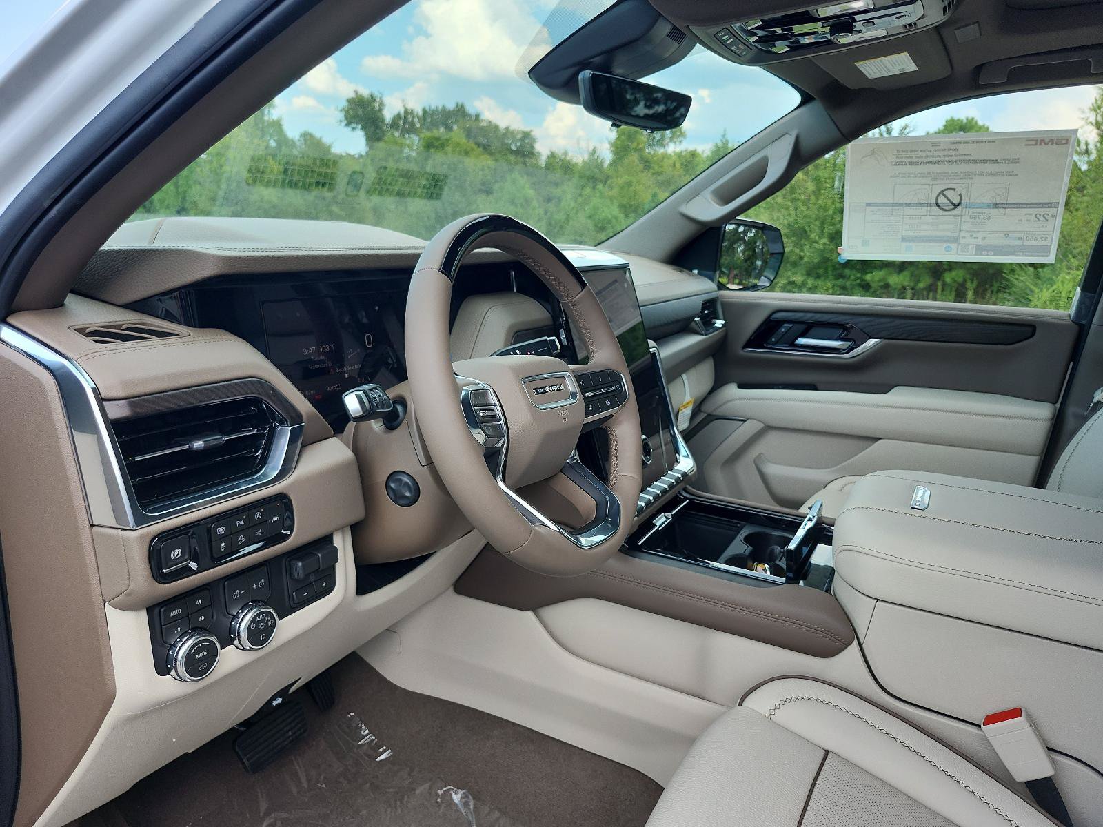 New 2026 GMC Yukon XL Denali w/ Denali Reserve Package AWD/4WD image 13