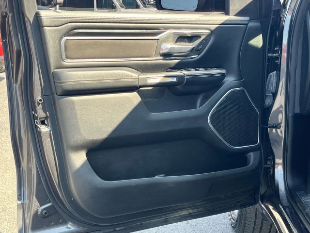 Used 2022 RAM 1500 Laramie w/ Sport Appearance Package AWD/4WD image 14