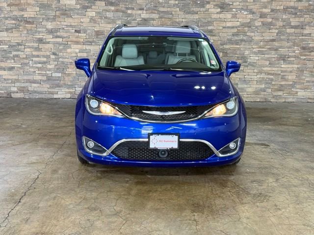 Used 2019 Chrysler Pacifica Touring-L Plus w/ Advanced Safetytec Group FWD image 5