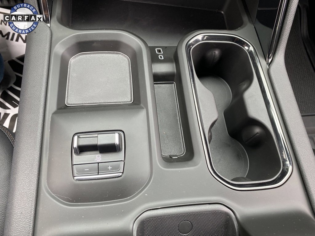Used 2025 GMC Sierra 2500 AT4 image 42