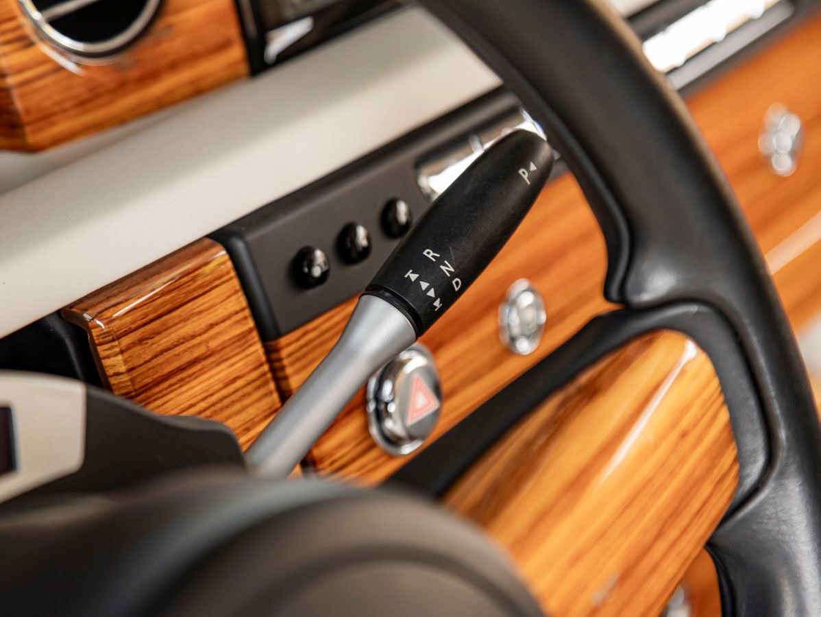 Used 2015 Rolls-Royce Phantom Drophead Coupe image 18