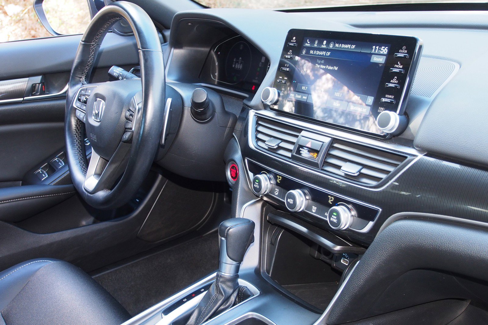 Used 2022 Honda Accord Sport image 10