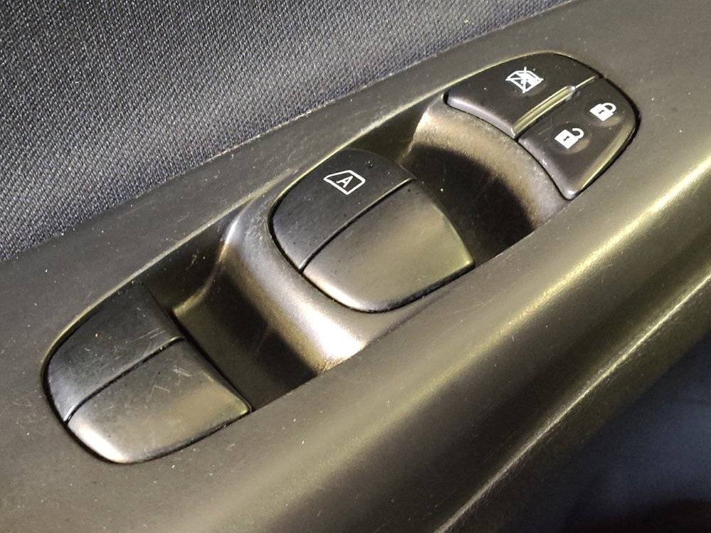 Used 2016 Nissan Sentra S FWD image 27